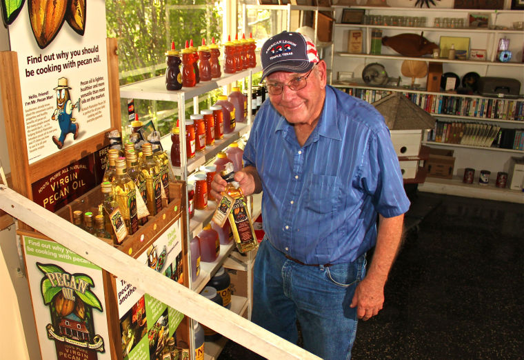 Winkler's Pecan and Honey Farm